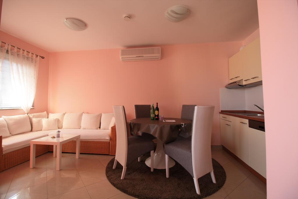 Apartment Dalmatien Traumhaus Makarska Extérieur photo